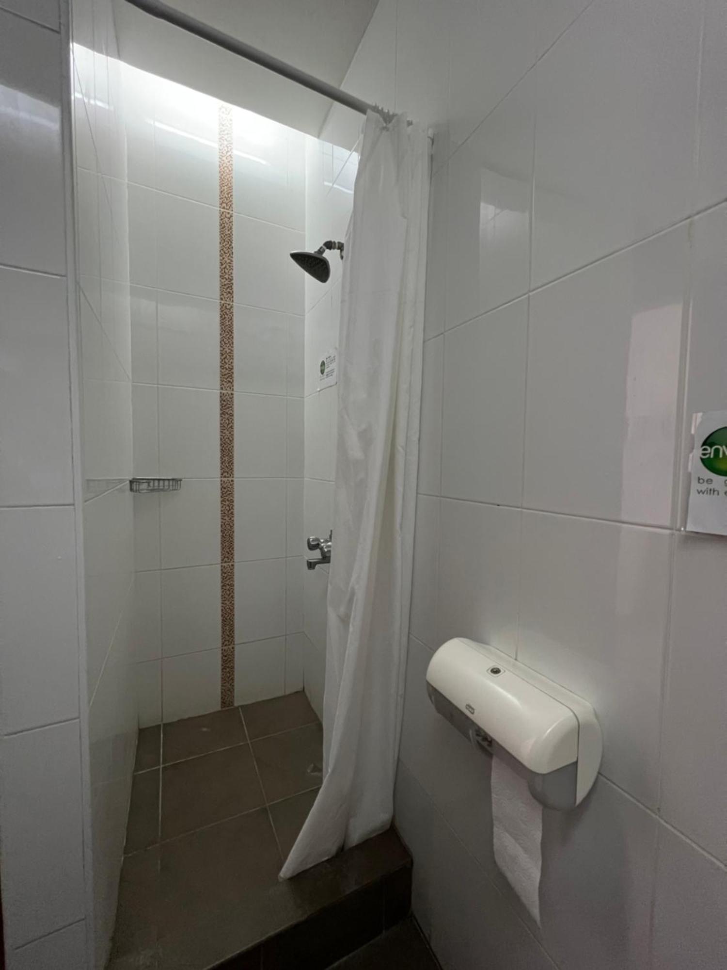 Envoy Hostel&Tours Erivan Exterior foto