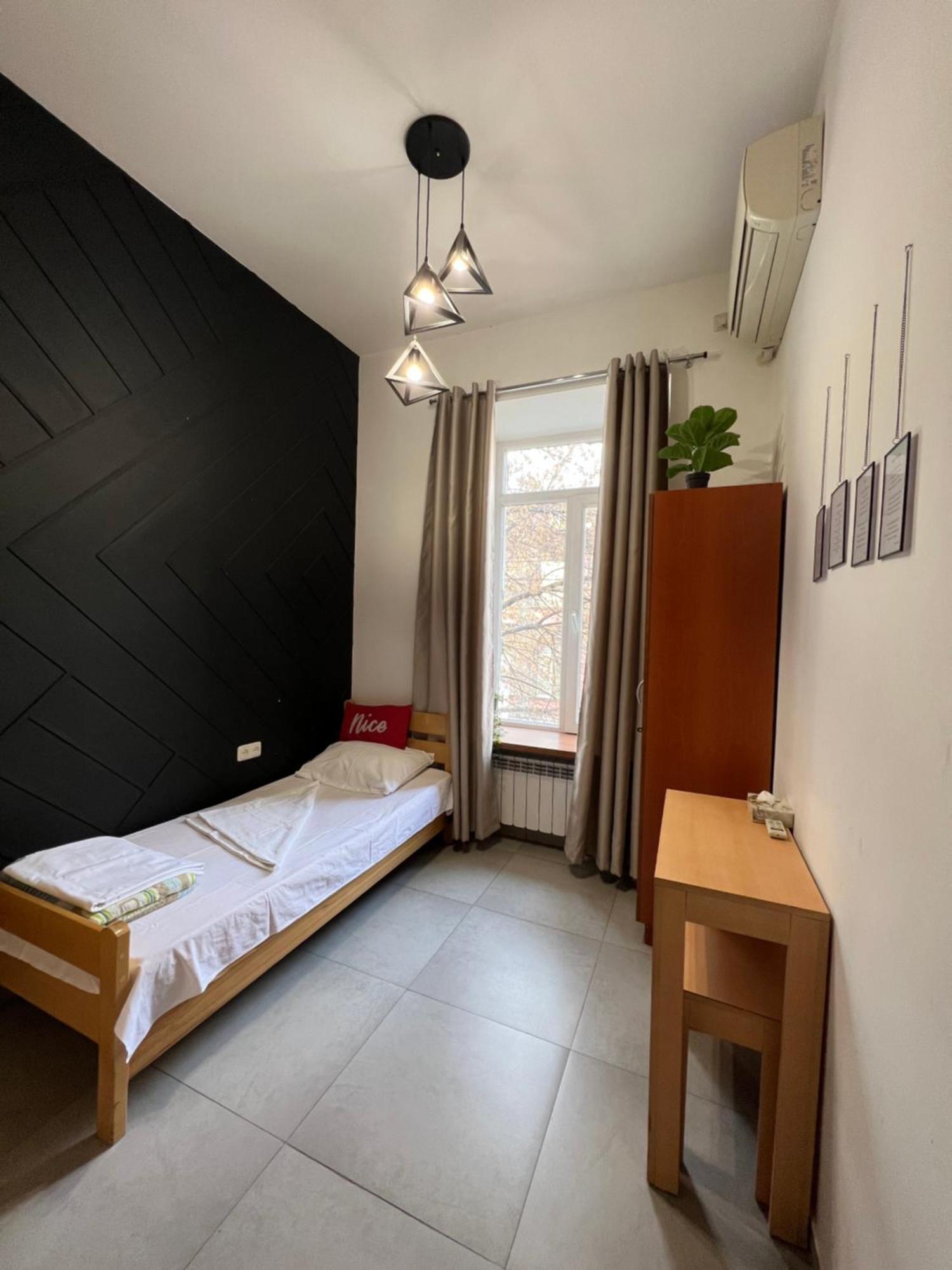 Envoy Hostel&Tours Erivan Exterior foto